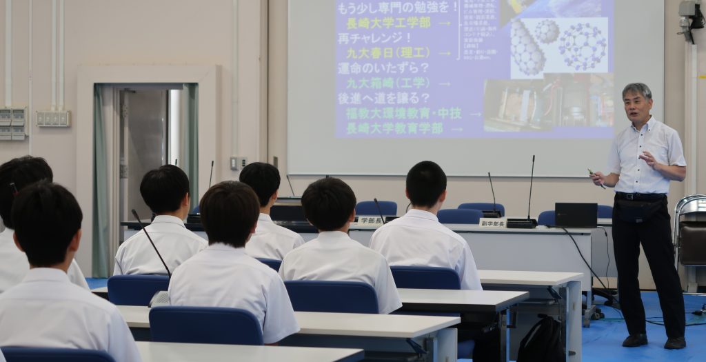 【キャリア教育支援プログラム】長崎県立佐世保北中学校の生徒が長崎大学の研究室を訪問しました！